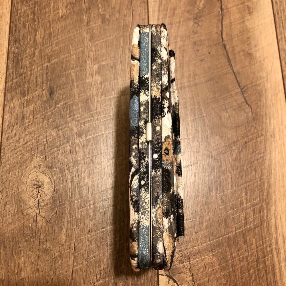Wallet - Picture 3 of 7